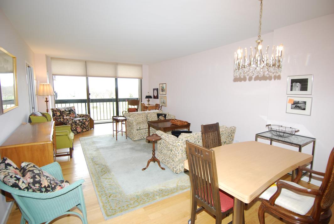 North Shore Towers Apt.