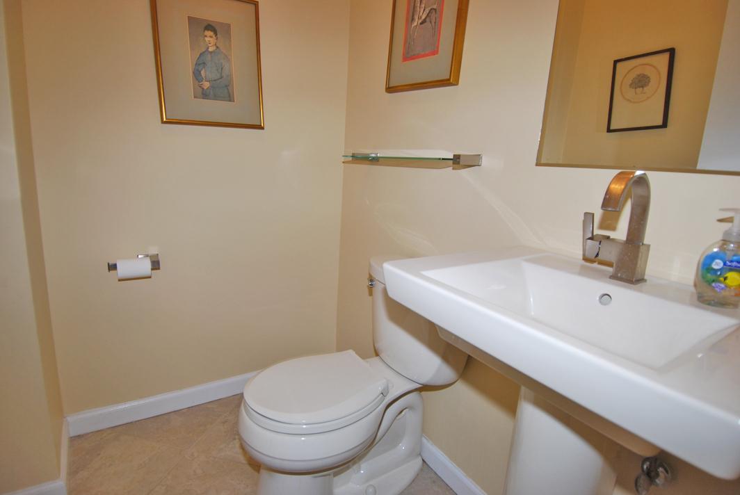 North Shore Towers Apt.