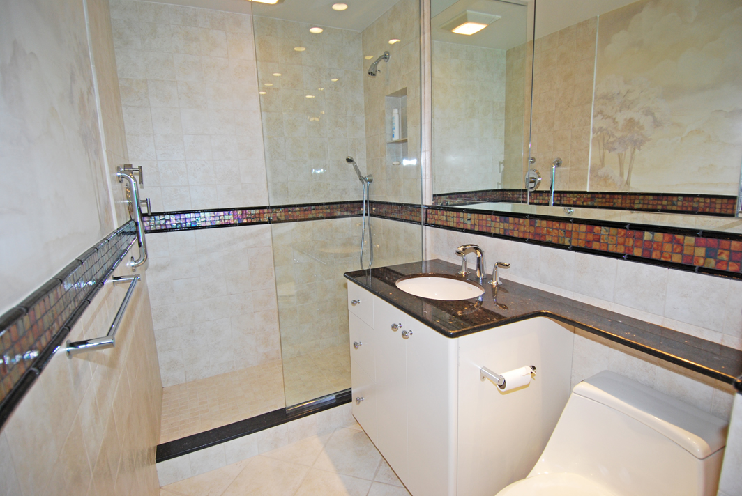 North Shore Towers Apt.