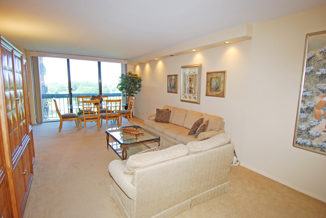 North Shore Towers Apt. 