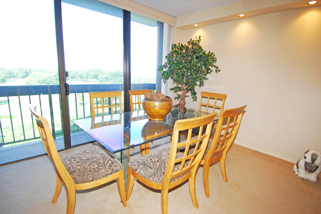 North Shore Towers Apt.