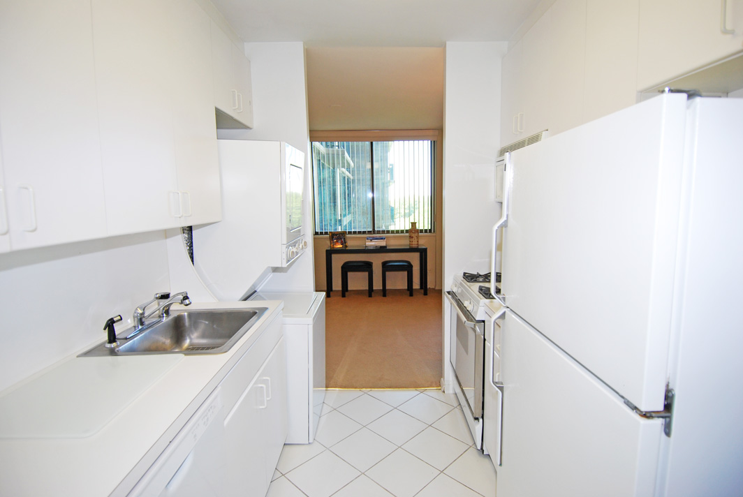 North Shore Towers Apt.