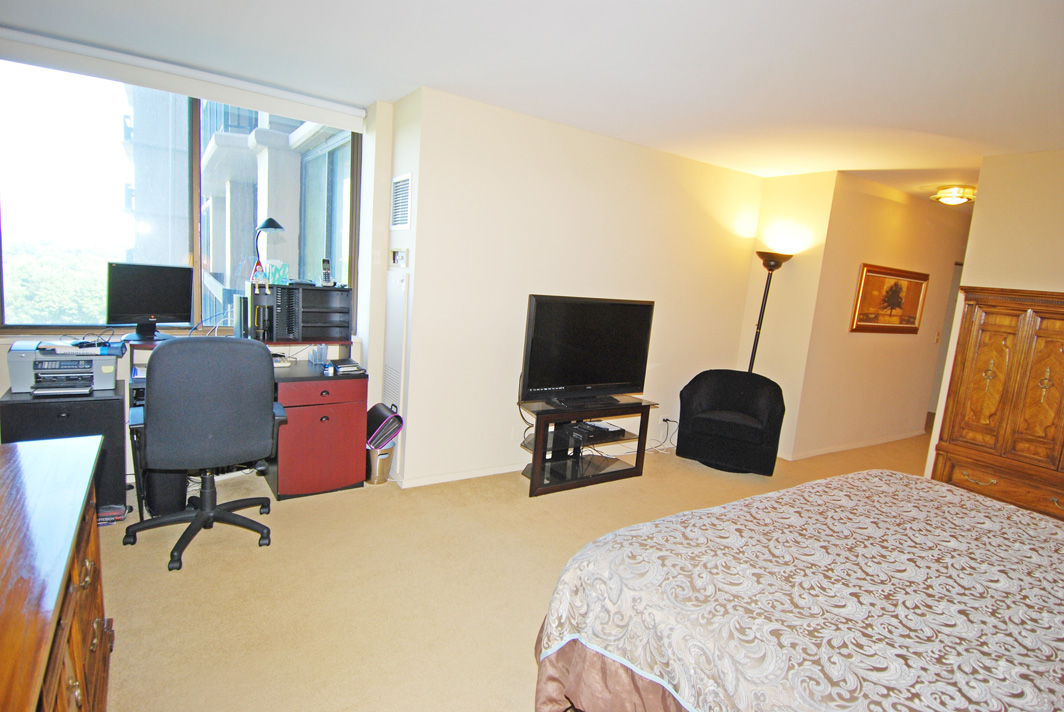 North Shore Towers Apt.