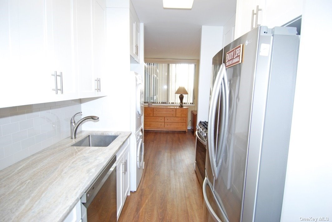 North Shore Towers Apt.