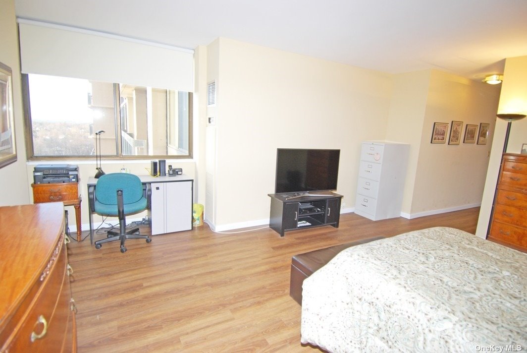 North Shore Towers Apt.