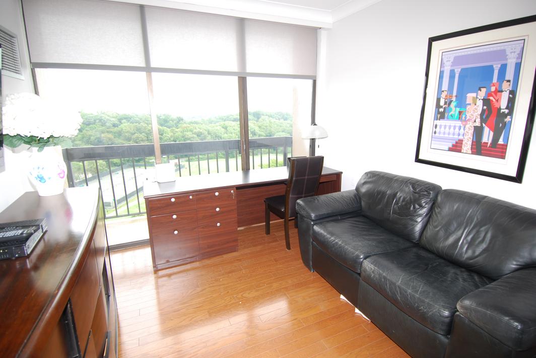 North Shore Towers Apartment