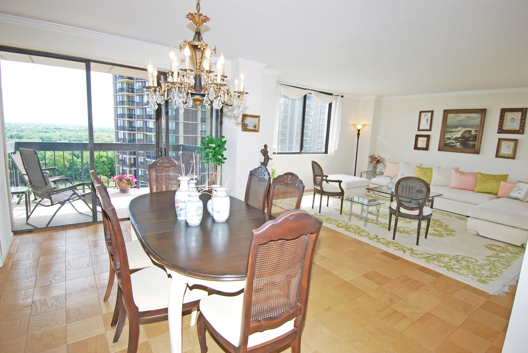 North Shore Towers Apt.