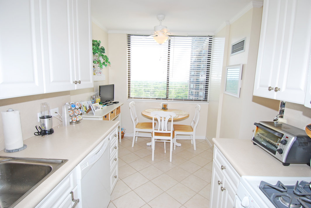 North Shore Towers Apt.