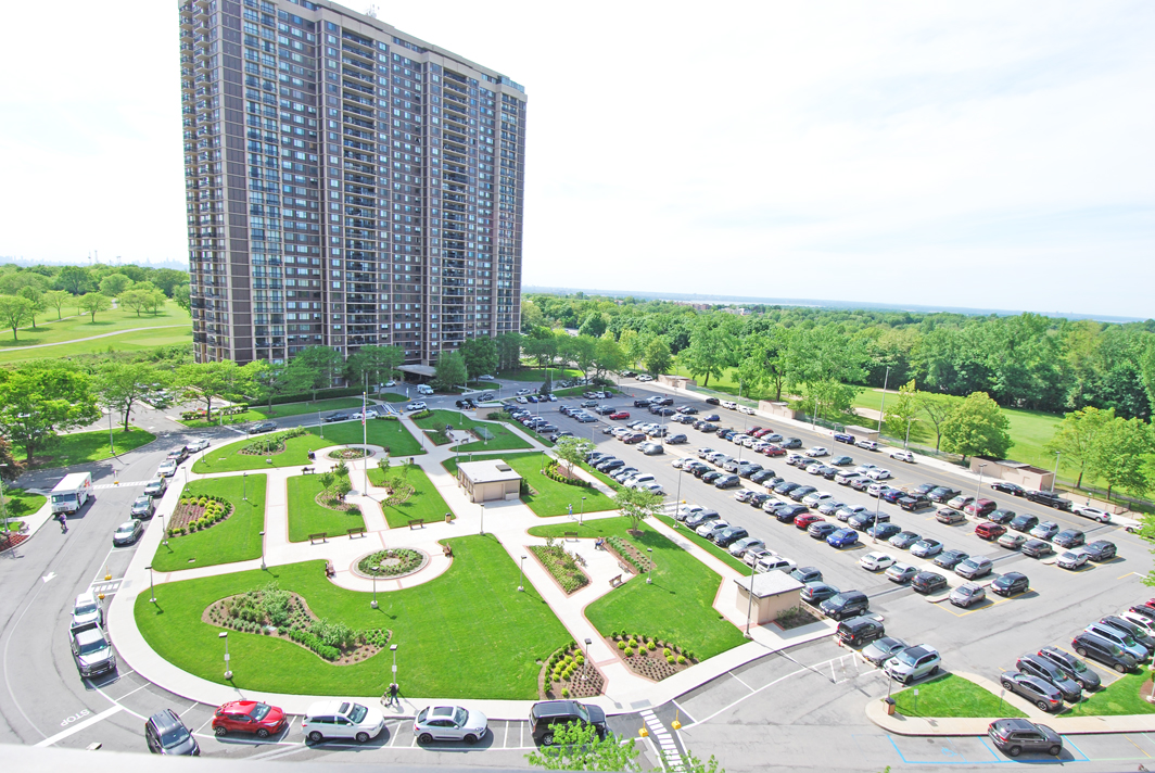 North Shore Towers Apt.