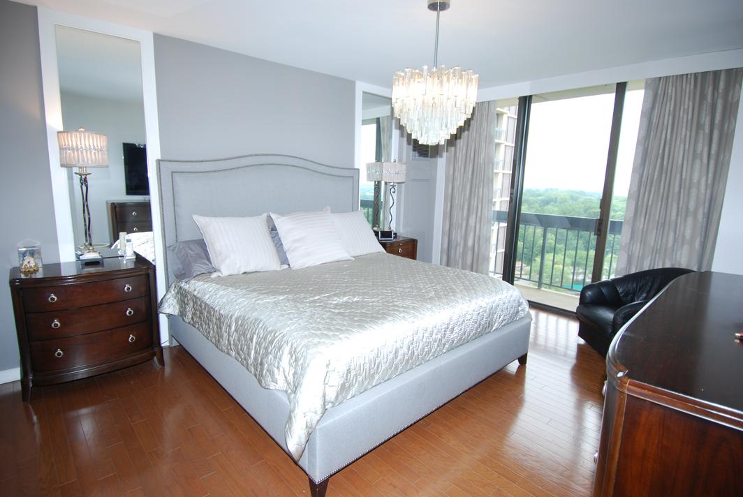 North Shore Towers Apartment