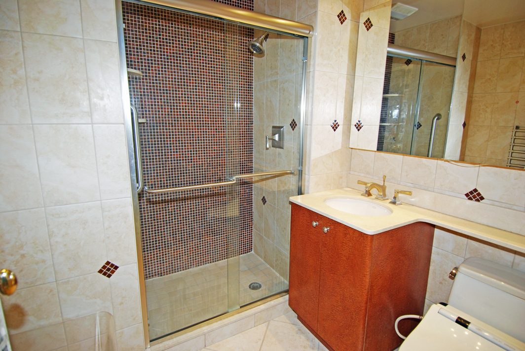 North Shore Towers Apartment