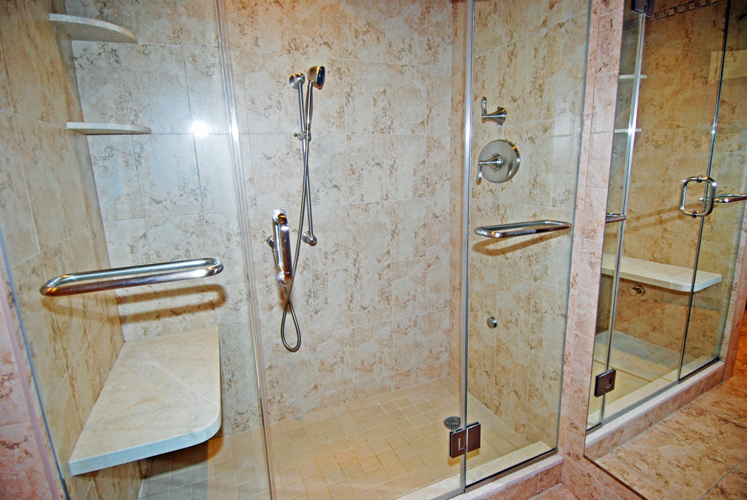 North Shore Towers Apartment