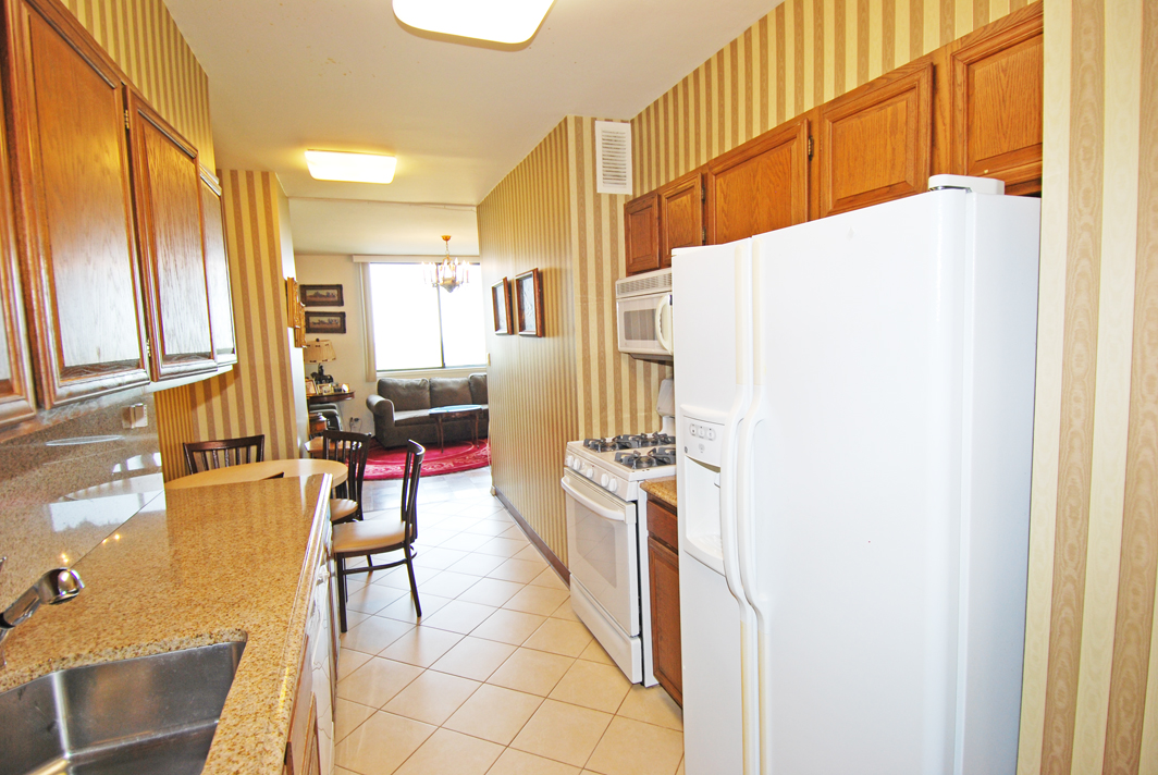 North Shore Towers Apartment