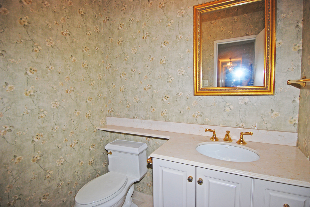 North Shore Towers Apartment