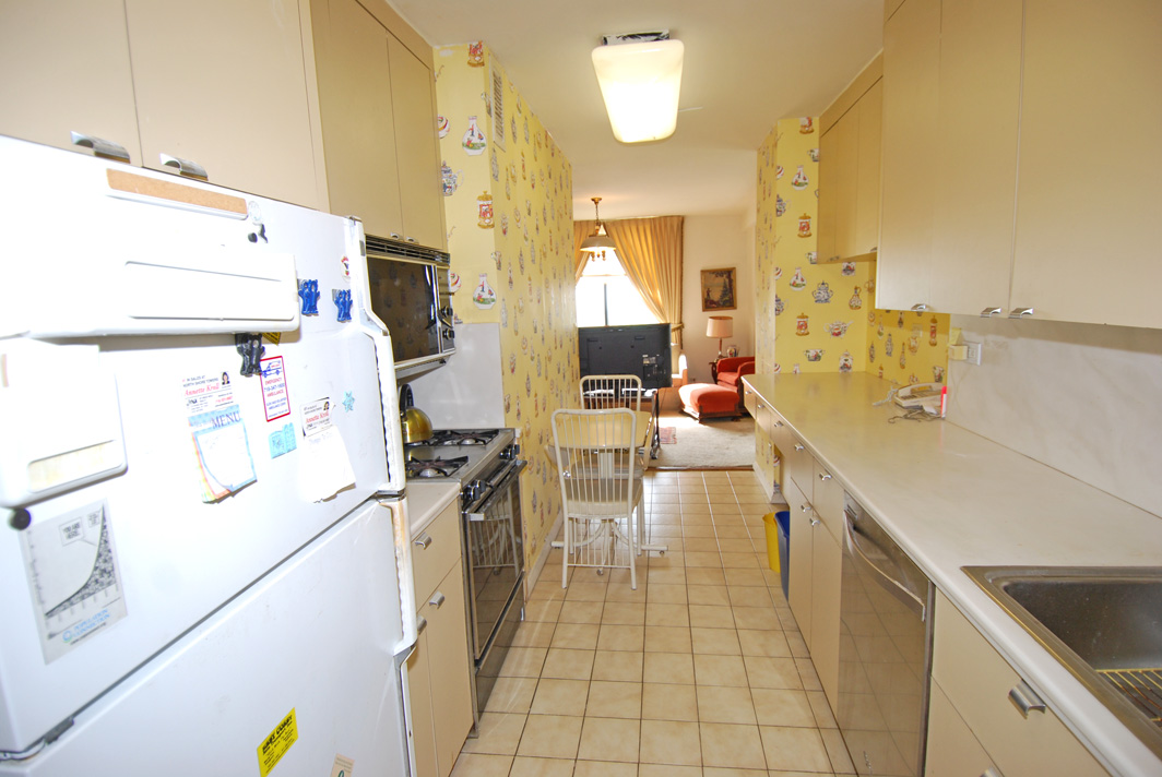 North Shore Towers Apartment