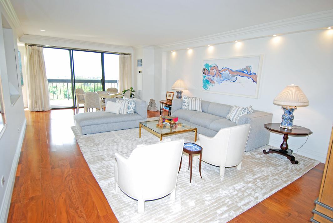 North Shore Towers Apartment