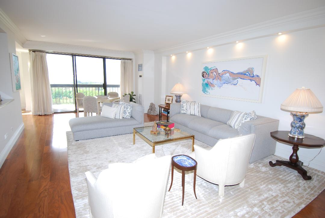 North Shore Towers Apartment