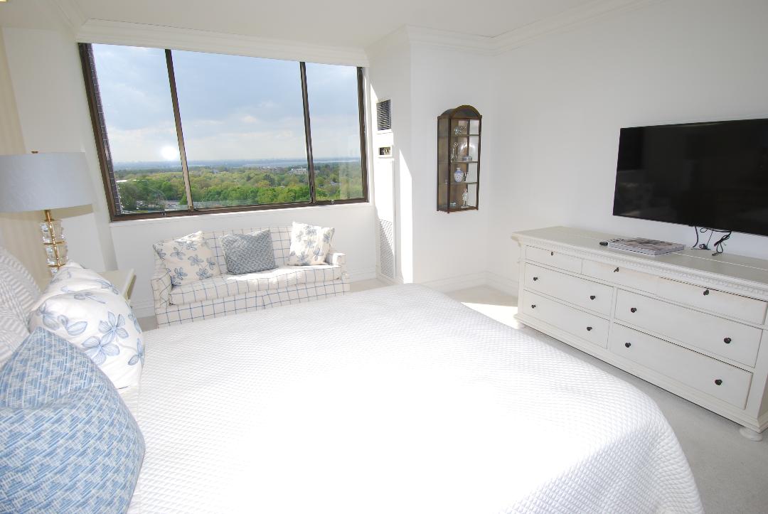 North Shore Towers Apartment