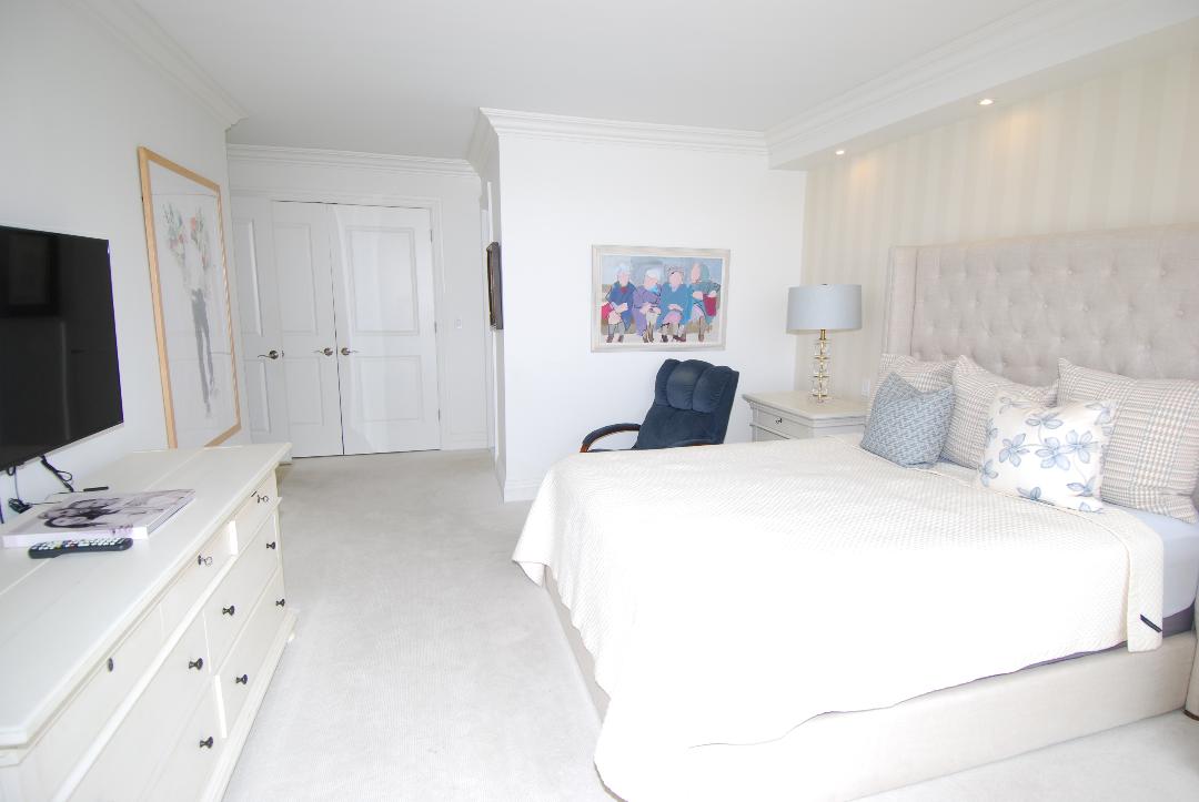 North Shore Towers Apartment