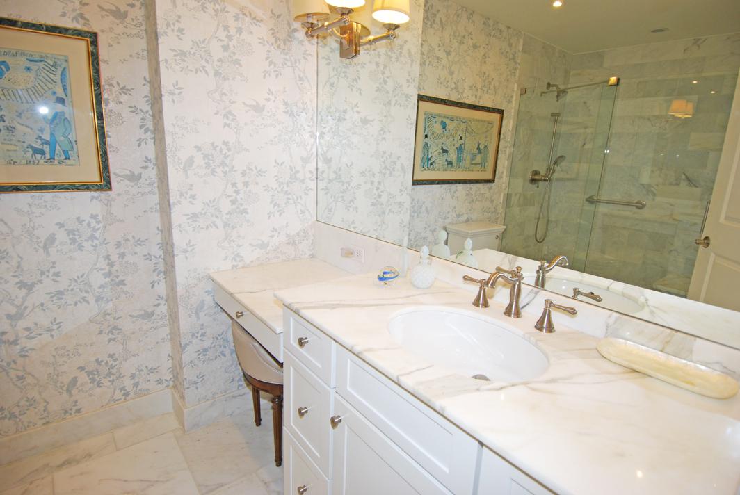 North Shore Towers Apartment