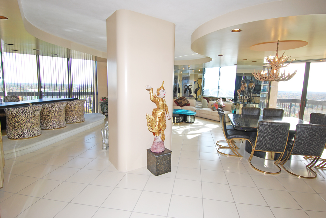 North Shore Towers Apartment