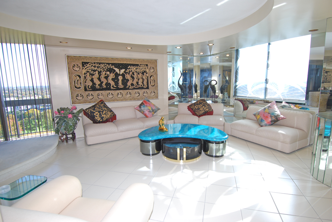 North Shore Towers Apartment