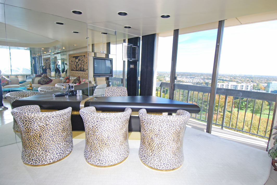 North Shore Towers Apartment