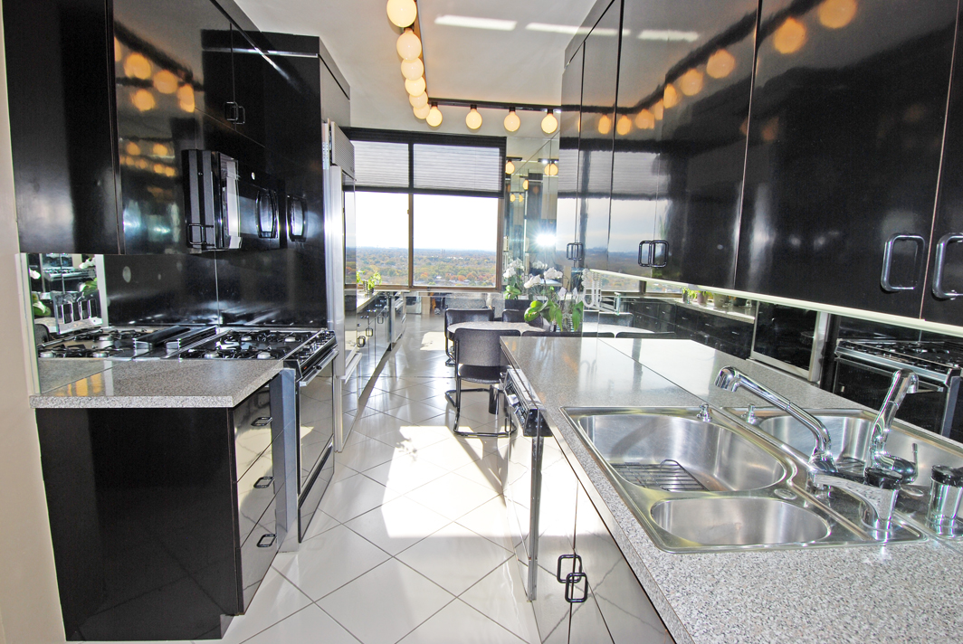 North Shore Towers Apartment