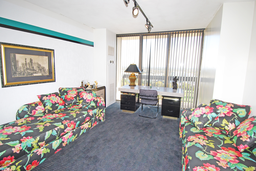 North Shore Towers Apartment