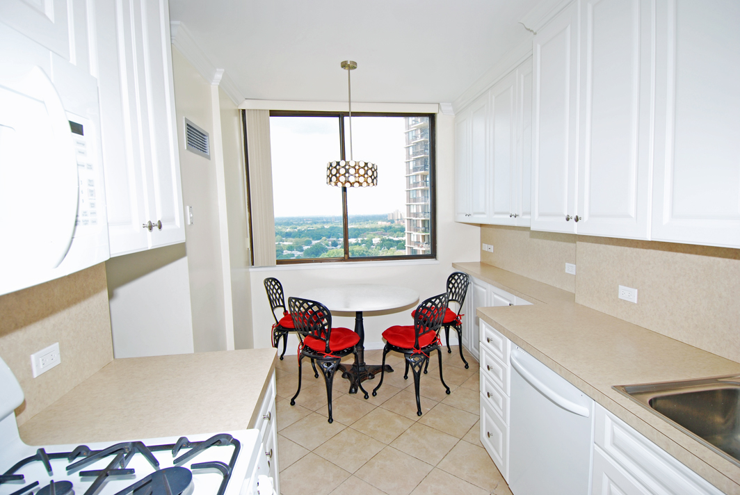 North Shore Towers Apartment