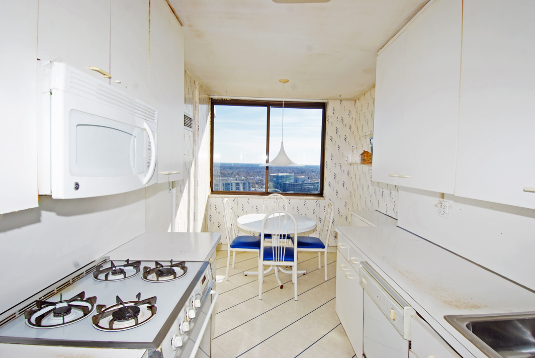 North Shore Towers Apartment