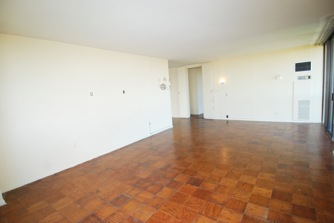 North Shore Towers Apartment