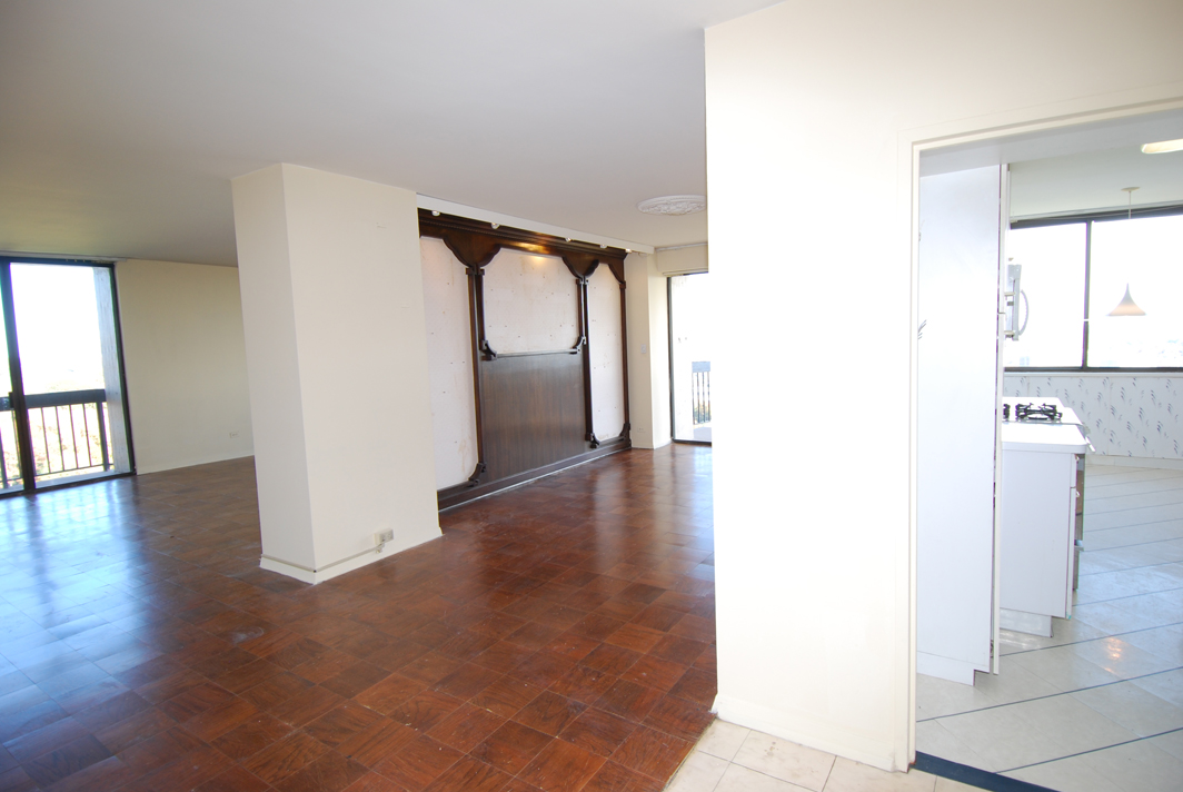 North Shore Towers Apartment