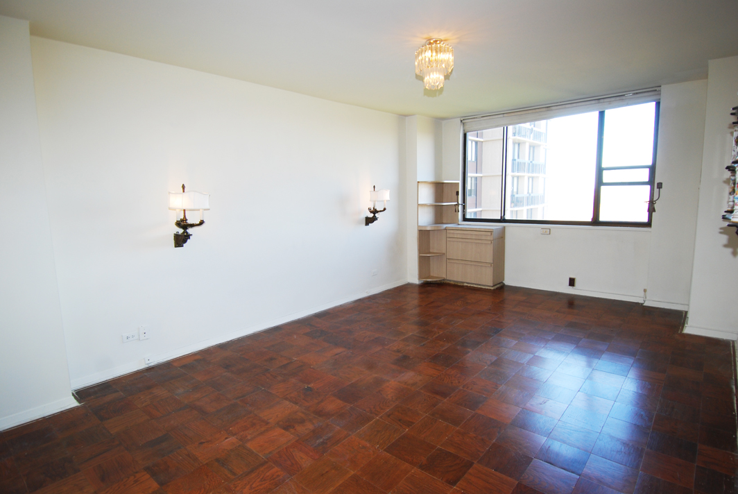 North Shore Towers Apartment