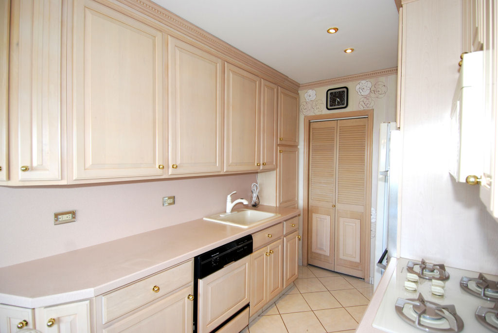 North Shore Towers 2 bedroom co-op