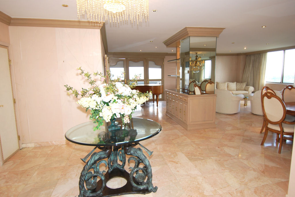 North Shore Towers 2 bedroom co-op