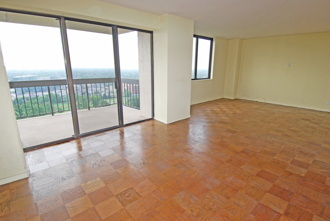 North Shore Towers Apartment