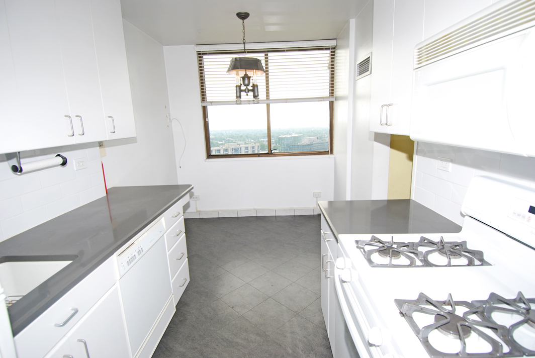 North Shore Towers Apartment