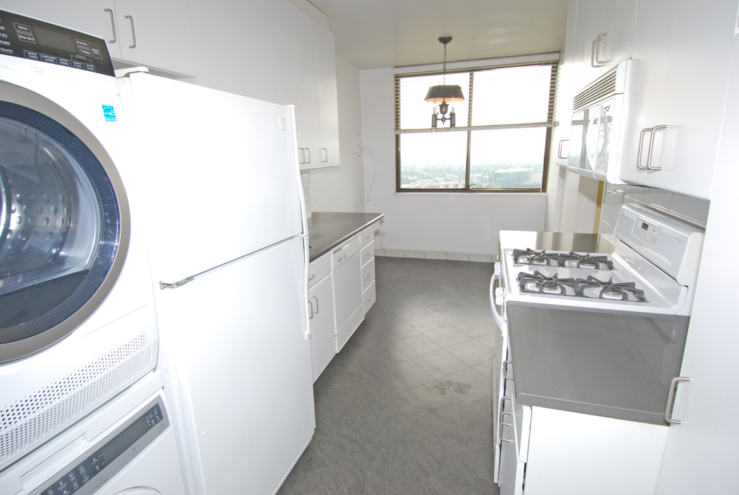 North Shore Towers Apartment