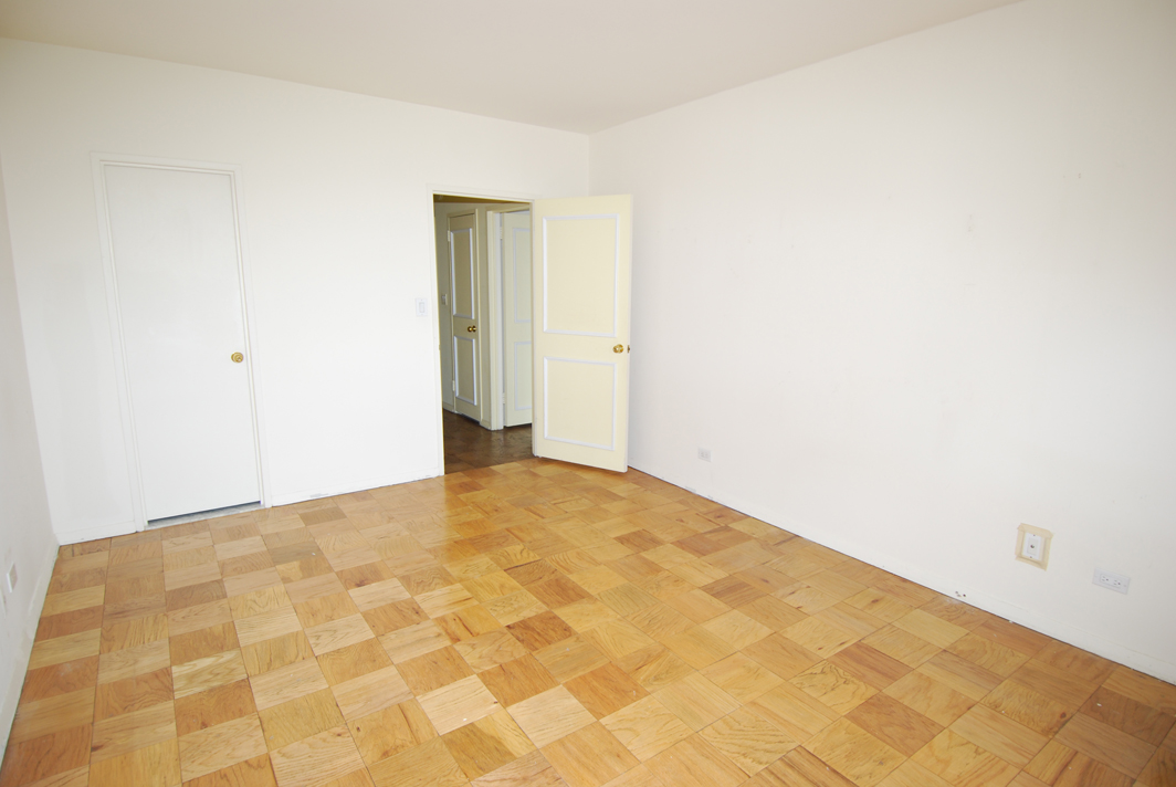 North Shore Towers Apartment