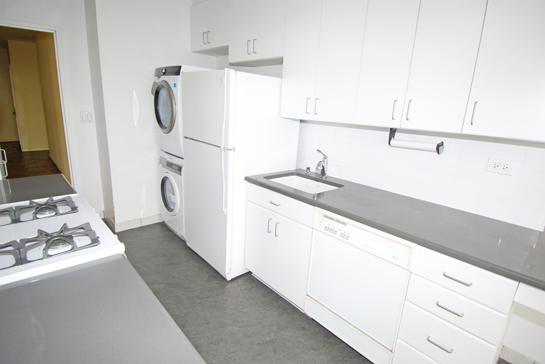 North Shore Towers Apartment