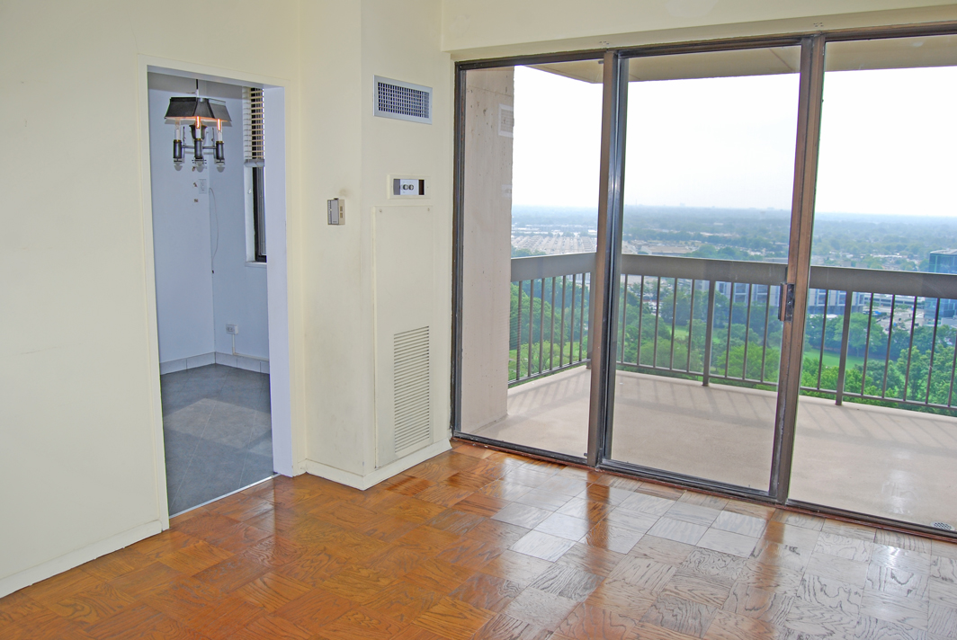 North Shore Towers Apartment