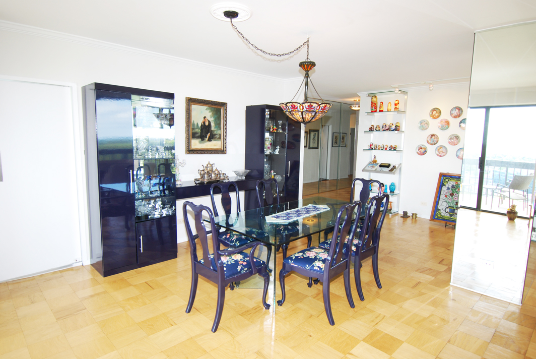 North Shore Towers Apartment