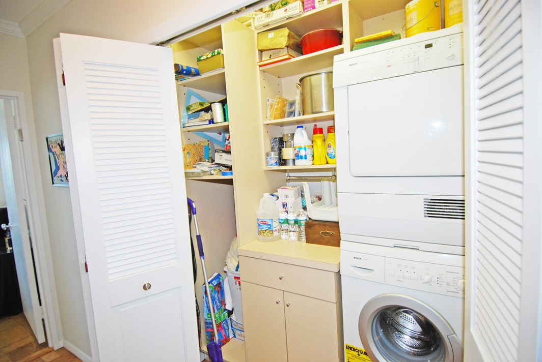 North Shore Towers Apartment