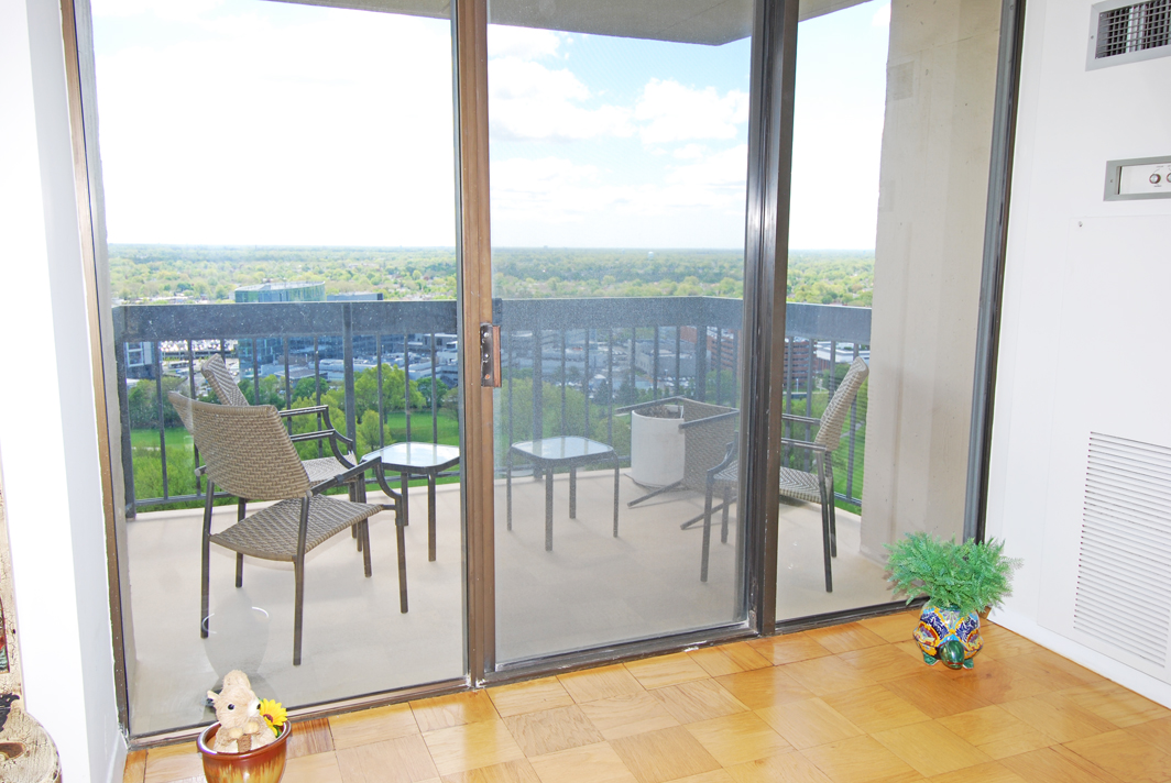 North Shore Towers Apartment