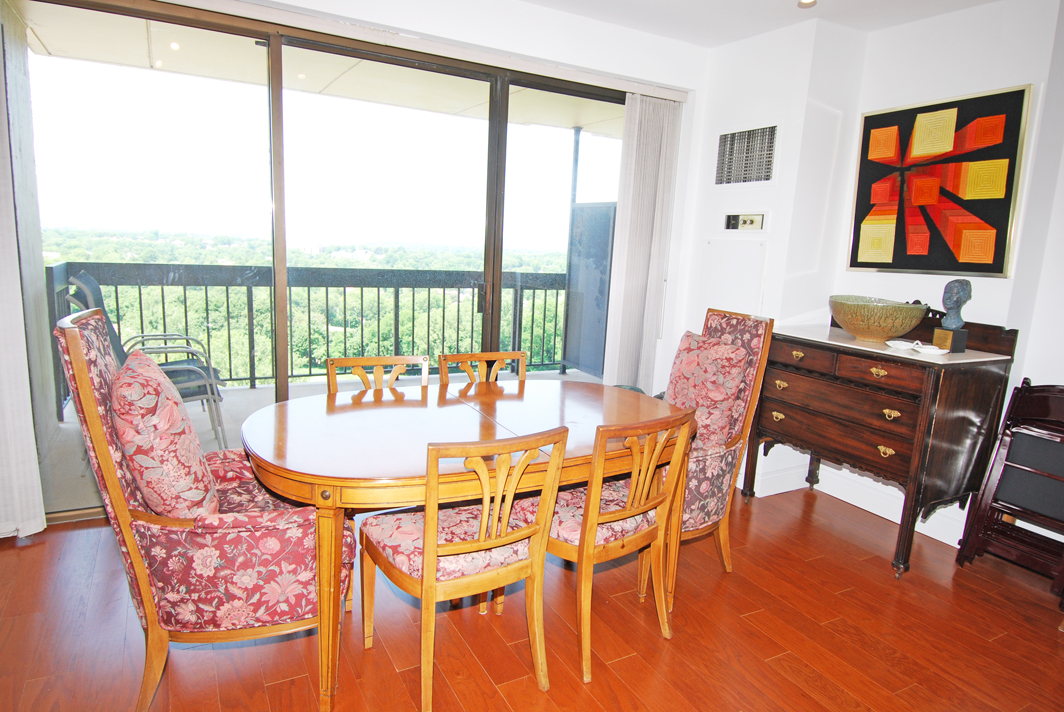 North Shore Towers Apartment