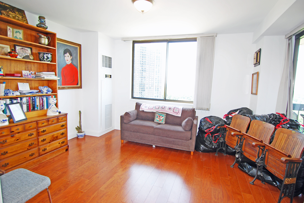 North Shore Towers Apartment