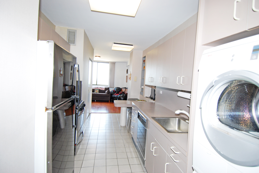 North Shore Towers Apartment