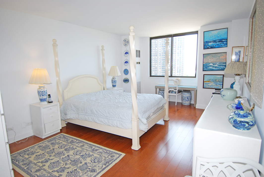 North Shore Towers Apartment