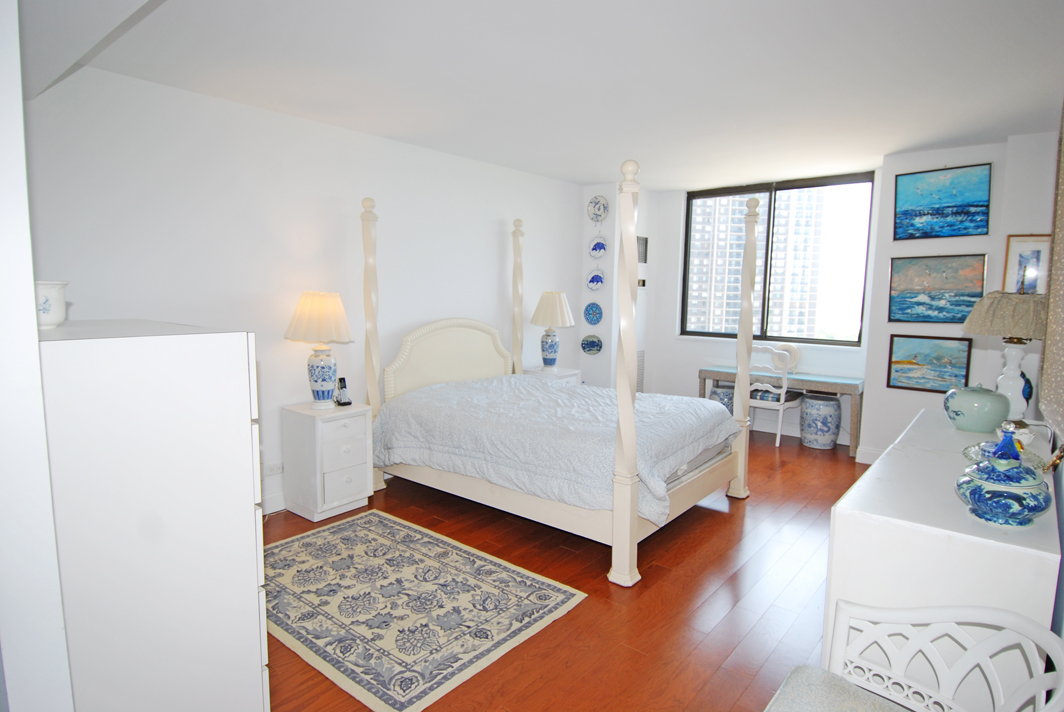 North Shore Towers Apartment